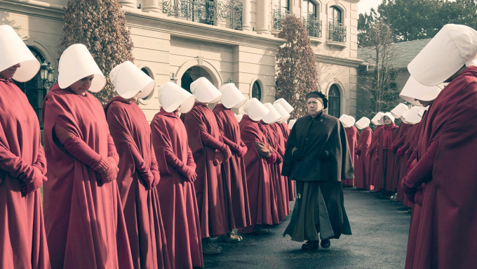 best tv shows of 2018 - the handmaid's tale